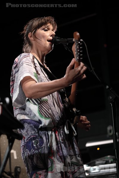STEREOLAB - 2022-10-26 - PARIS - Gaite Lyrique - 